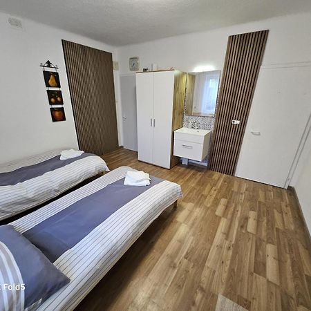 Pension Donaublick Grein 1 , Spitzfeldstr 1 ภายนอก รูปภาพ