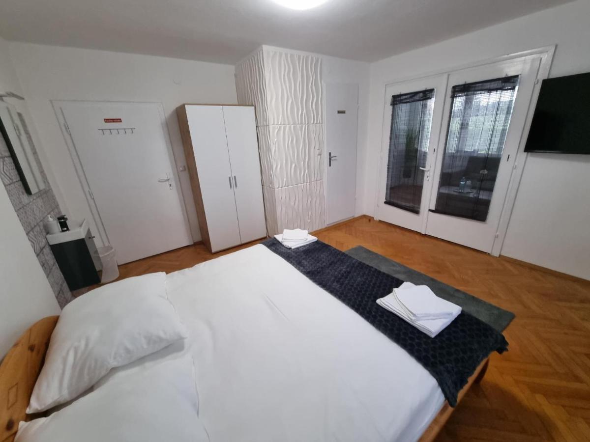Pension Donaublick Grein 1 , Spitzfeldstr 1 ภายนอก รูปภาพ
